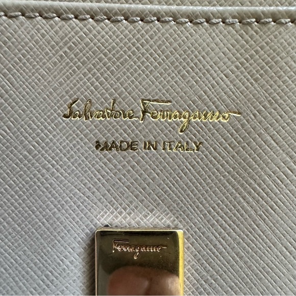 Salvatore Ferragamo Gancini Logo Beige Leather Long Continental Wallet - Picture 16 of 16